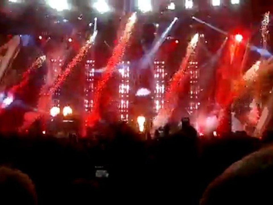 Paul McCartney Paris Bercy 30 novembre 2011 - Live and Let Die