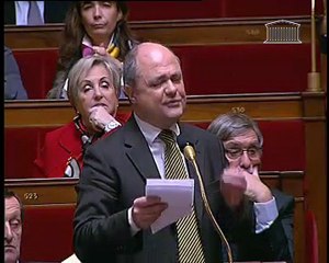 Echec du gouvernement en matière de sécurité: Bruno Le Roux interroge le ministre de l'intérieur