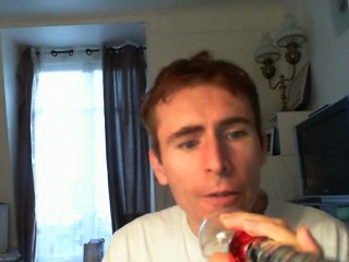 Wiwi égratigne "i wanna be the only one"