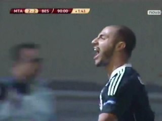 Magnifique doublé de Quaresma !