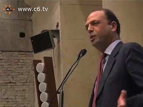 Governo. Alfano: 'Non un passo indietro ma tre avanti'