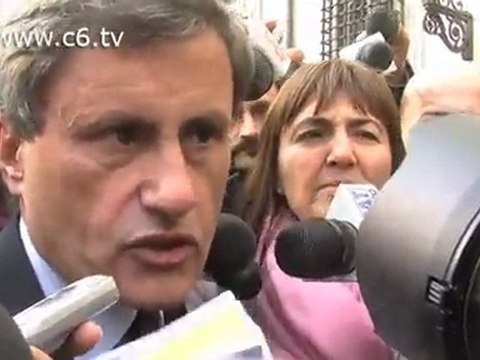 Approvato decreto Roma Capitale. Alemanno:'Ce l'abbiamo fatta nonostante la Lega Nord'