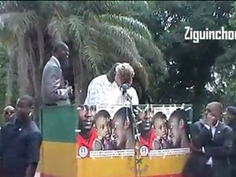 TEST - Viviane WADE fait appel à Amadou Moustapha DIA Pdt du RNP (SIDA) 01-12-11