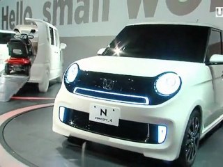 Tokio 2011 - Honda Feuerwerk der Ideen