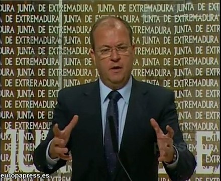 Monago pide responsabilidad a IU con los PGEx