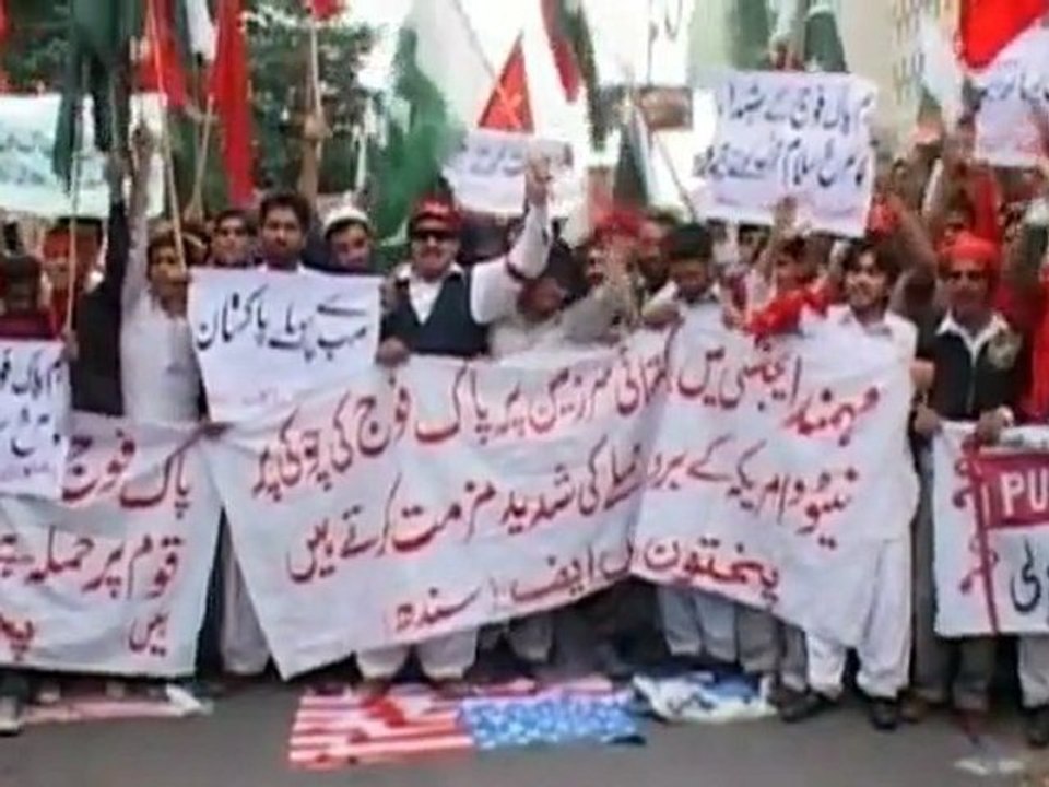 Enraged Pakistanis protest NATO attack