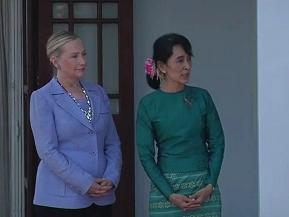 Birmanie : entretien historique entre Clinton et Aung San Suu Kyi