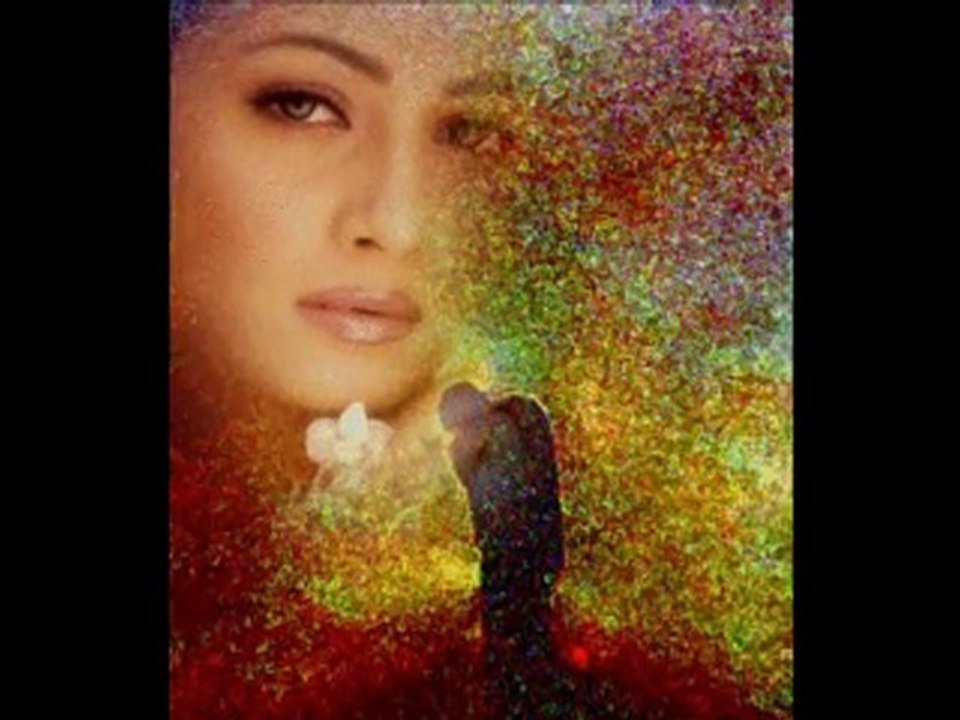 Yıldız Tilbe...Gül zamanı çıkıp gelsen.