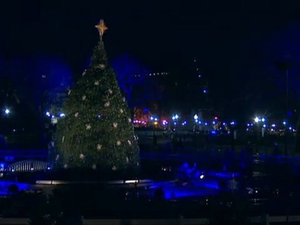 Les Obama illuminent le sapin de Noël de Washington