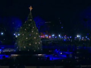 Les Obama illuminent le sapin de Noël de Washington
