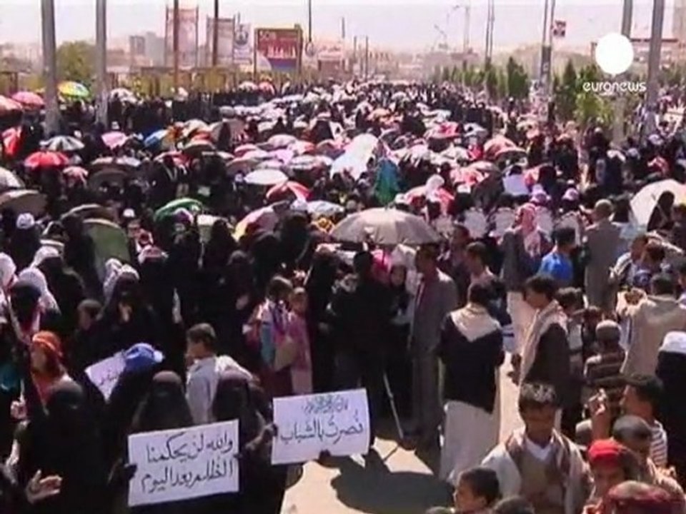 Yemen's unity government hangs in the balance