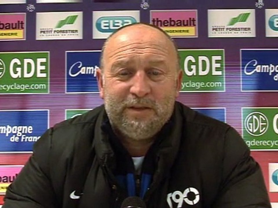 DUPLEX F. DUMAS (Extrait d'Espace Clubs du 02/12/2011)