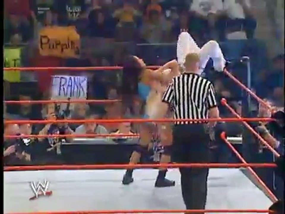 Lita & Trish Stratus Vs Molly Holly & Gail Kim - Unforgiven 2003