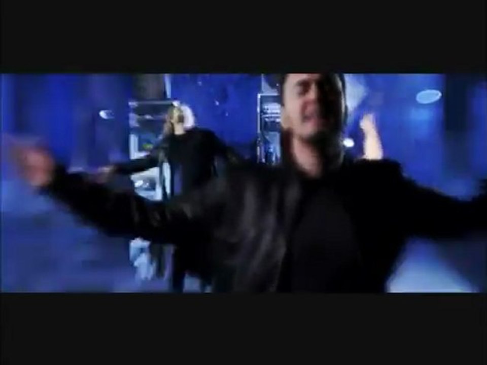 Mustafa Ceceli - Sensiz Olmaz Ki (Official Klip - 2011)