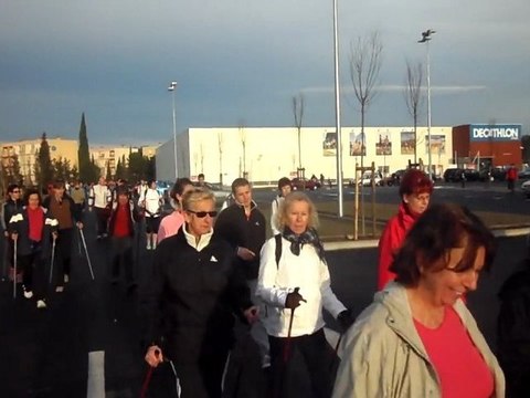 Marche Nordique Istres Téléthon 2011 (départ)