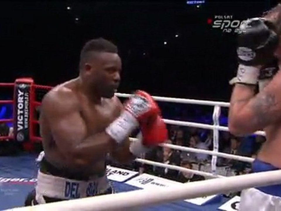 Robert Helenius vs Dereck Chisora 2011-12-03