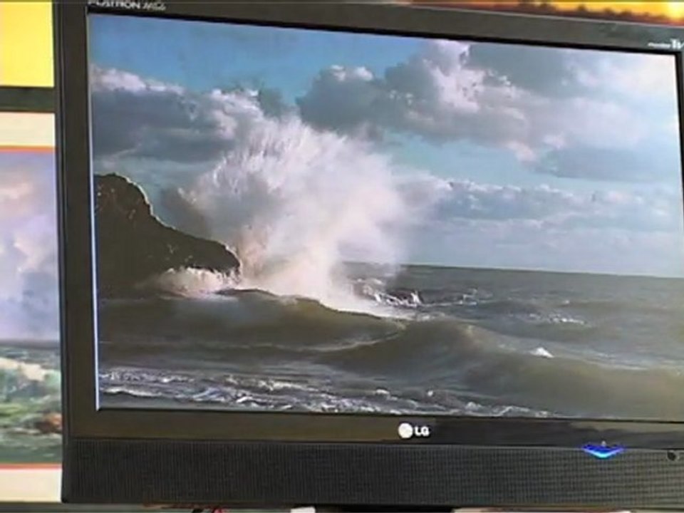 VAGUES MARINES Bande-annonce Version anglaise