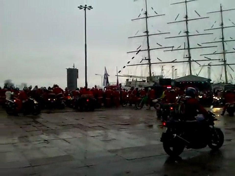Mikołaje na motorach