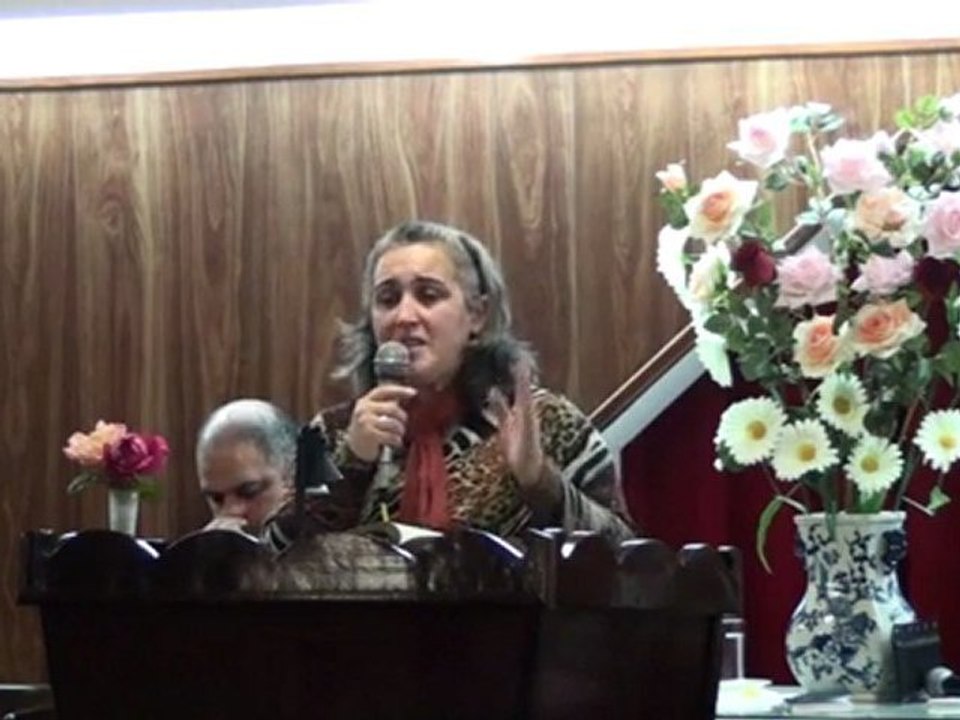 Tener la mirada solo en Jesus - Hna. Viviana Garcia 12-07-2011