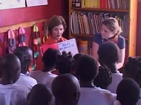 Bush visits Zambia orphans
