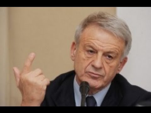 Napoli - Il Ministro Clini e l'emergenza rifiuti