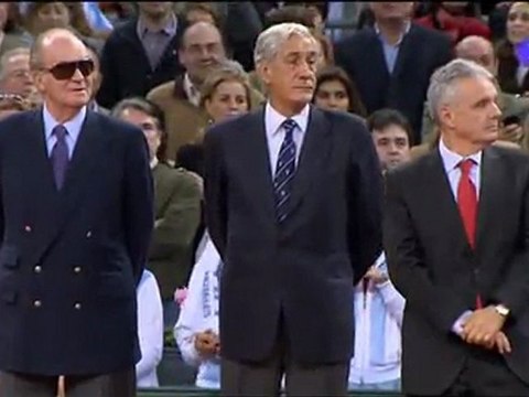 RAFA NADAL ESPAÑA CAMPEONA COPA DAVIS ENTREGA DE COPA 04-12-2011