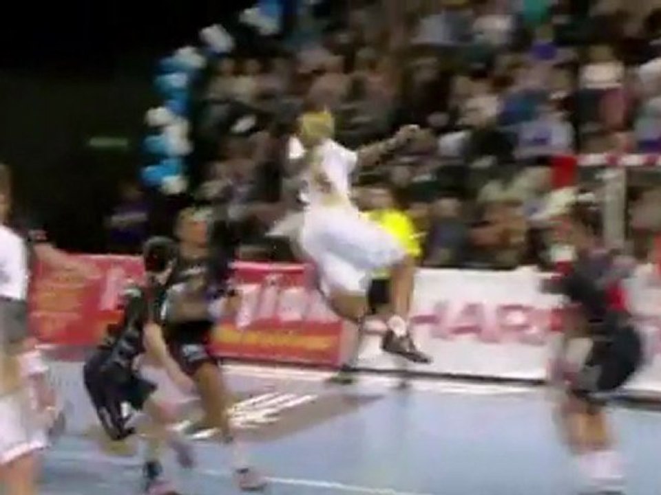 Narcisse donne le tournis à Honrubia - Montpellier vs Kiel Handball