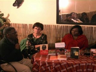 Palabres autour des arts - 22 novembre 11 - C. Achébé & B. Okri