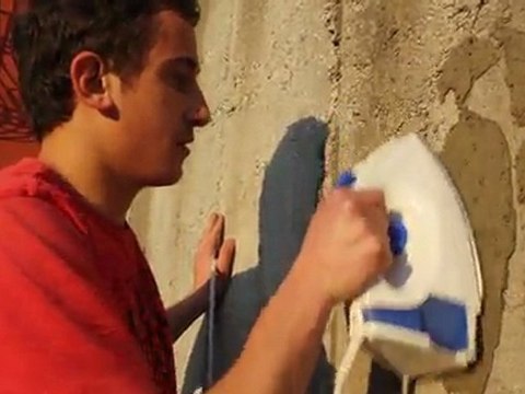 Komik ve İlginç Ütü Reklamı ( Bir Ütüyle Neler Yapılabilir? )