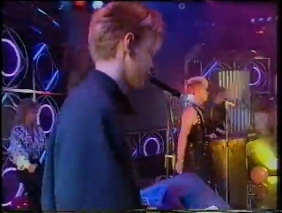 Depeche Mode - People Are People TOTP Performance 1984