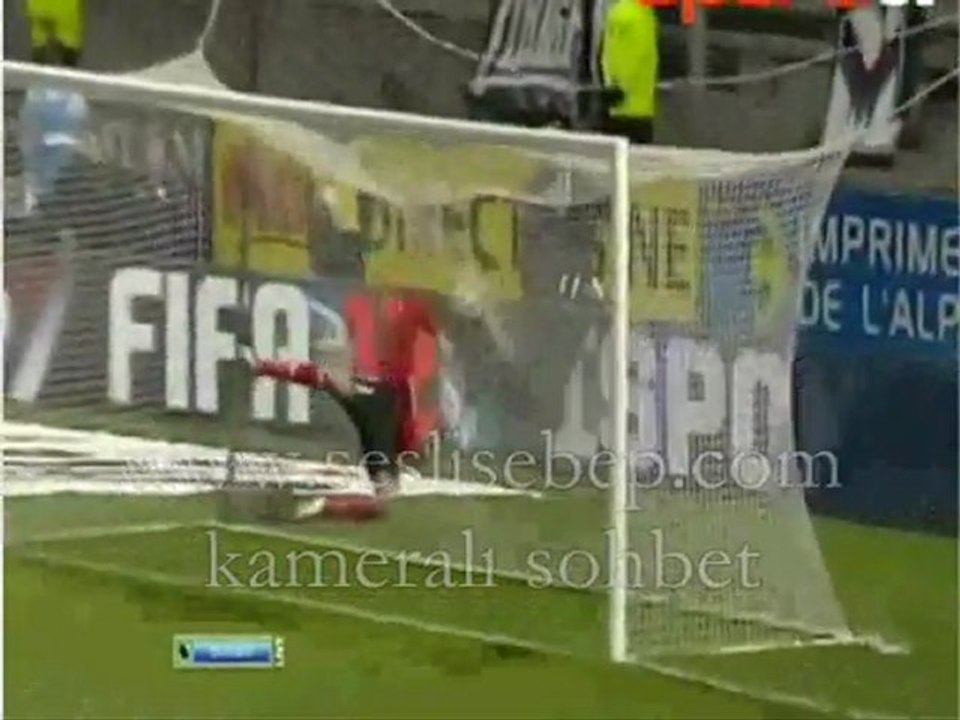 Umut inanılmazı başardı! Yok böyle bir gol!wWw.SesliSebep.Com
