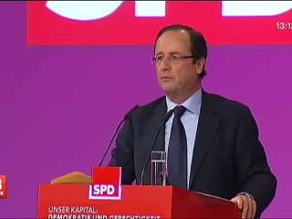 Hollande apporte des gages d'amitiés en Allemagne