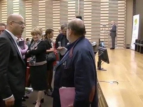 Reportage sur le colloque Etre jeune orphelin : se construire sans son père ou sans sa mère