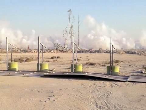 Feux d'artifice en plein jour par Cai Guo-Qiang