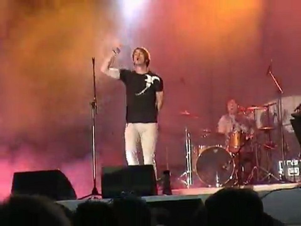 Fly against the wind - sacrety (live)