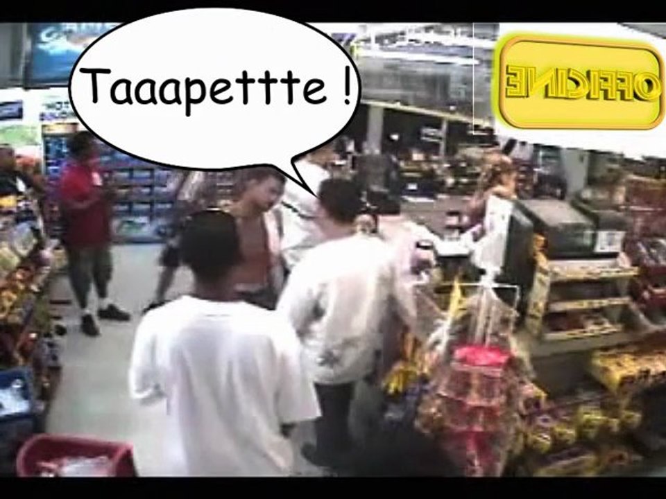 Où qu'elle est la piscine ? ( détournement , parodie, bagarre )