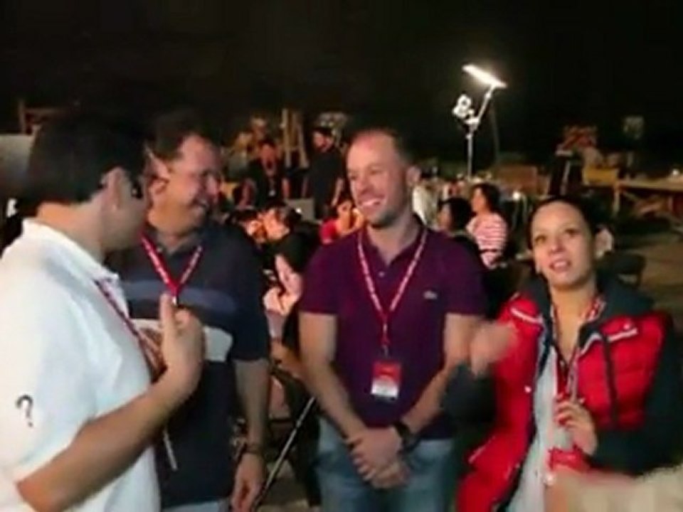 Maite Perroni - Detras de Cámaras campaña de fin de año de Televisa