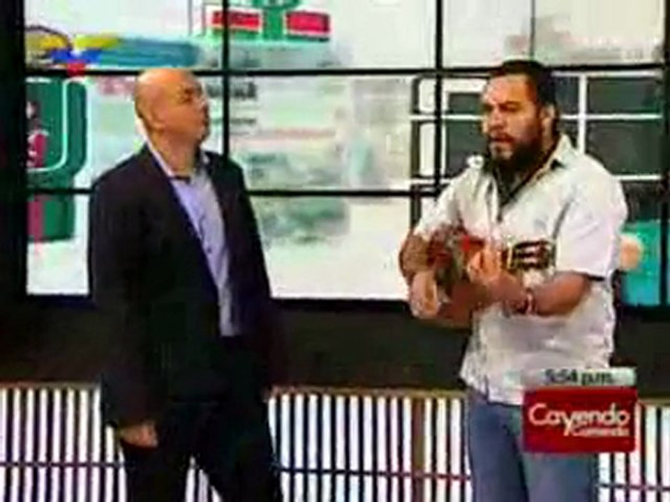 Cayendo y Corriendo del día lunes, 05 diciembre de 2011 2/2