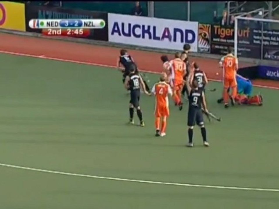 Champions Trophy - Neuseeland knapp weiter
