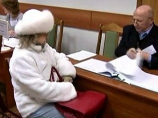 Putin's party wins election but loses support