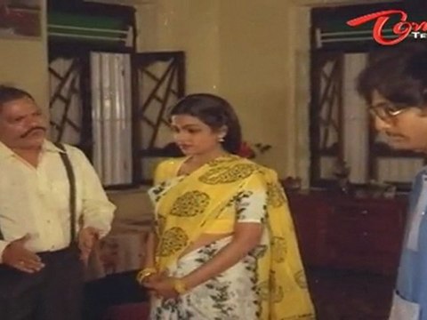 Romantic Girl Hugs Subhaleka Sudhakar - Telugu Comedy