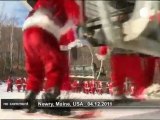 Skiing Santas in USA - no comment