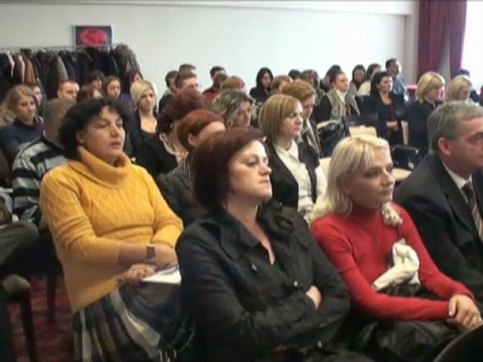 Zenica-Druga javna rasprava o Okvirnom nastavnom planu i programu za devetogodišnju osnovnu školu u FBiH, inserti 01:57