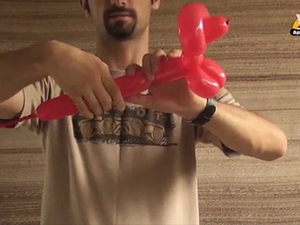 Balloon Sculpting - Let's sculpt a Dog
