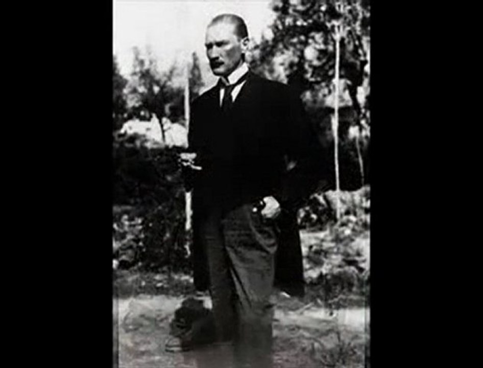 La Vie Est Breve - FİKRET KIZILOK