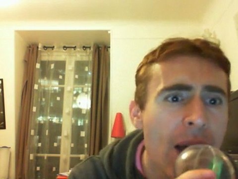 Wiwi égratigne through the fire de Chaka Khan