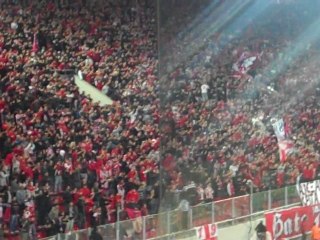 RedPlanet.gr: Λήξη αγώνα με Άρσεναλ - αποθέωση από τον κόσμο