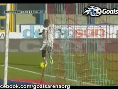 Bóng Đá + - Video clip - Victor Ibarbo đi bóng qua ba hậu vệ và thủ môn Cagliari rồi ghi bàn vào lưới trống - Bong da