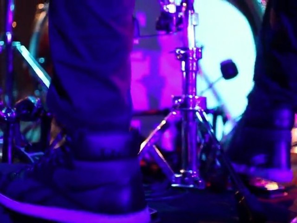 Nneka – Soul is Heavy en live