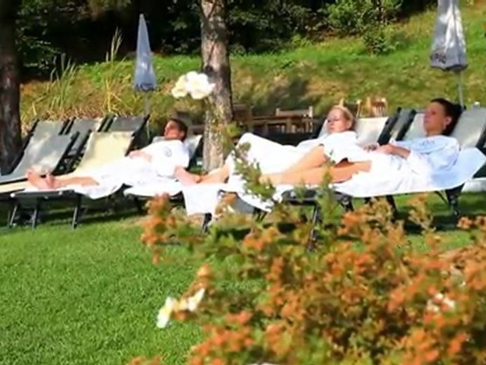 Badespaß und premium-saunakultur: therme obernsees